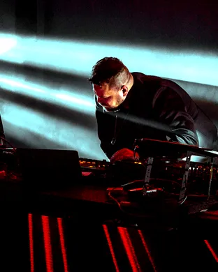 Com Truise San Francisco